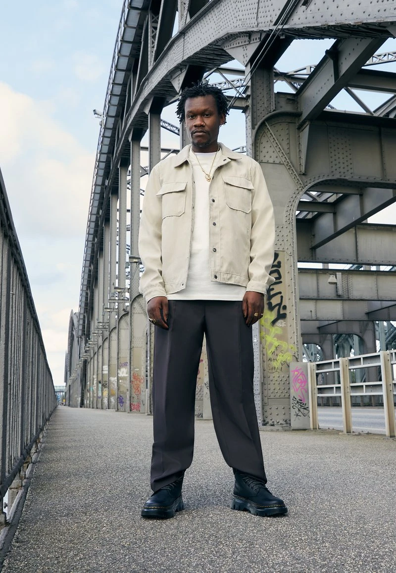 Dr. Martens TARIK WYOMING UNISEX - Schnürstiefelette - Black – Bild 3