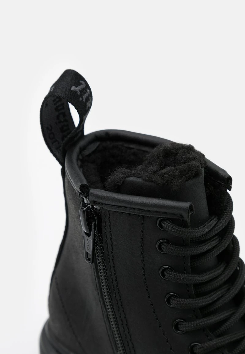 Dr. Martens 1460 SERENA MONO REPUBLIC WP UNISEX - Schnürstiefelette - Black – Bild 6