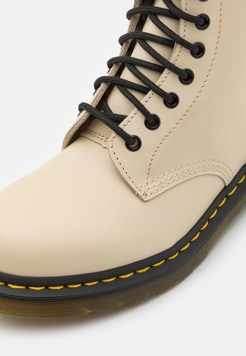 Dr. Martens 1460 UNISEX - Schnürstiefelette - Parchment Beige – Bild 6